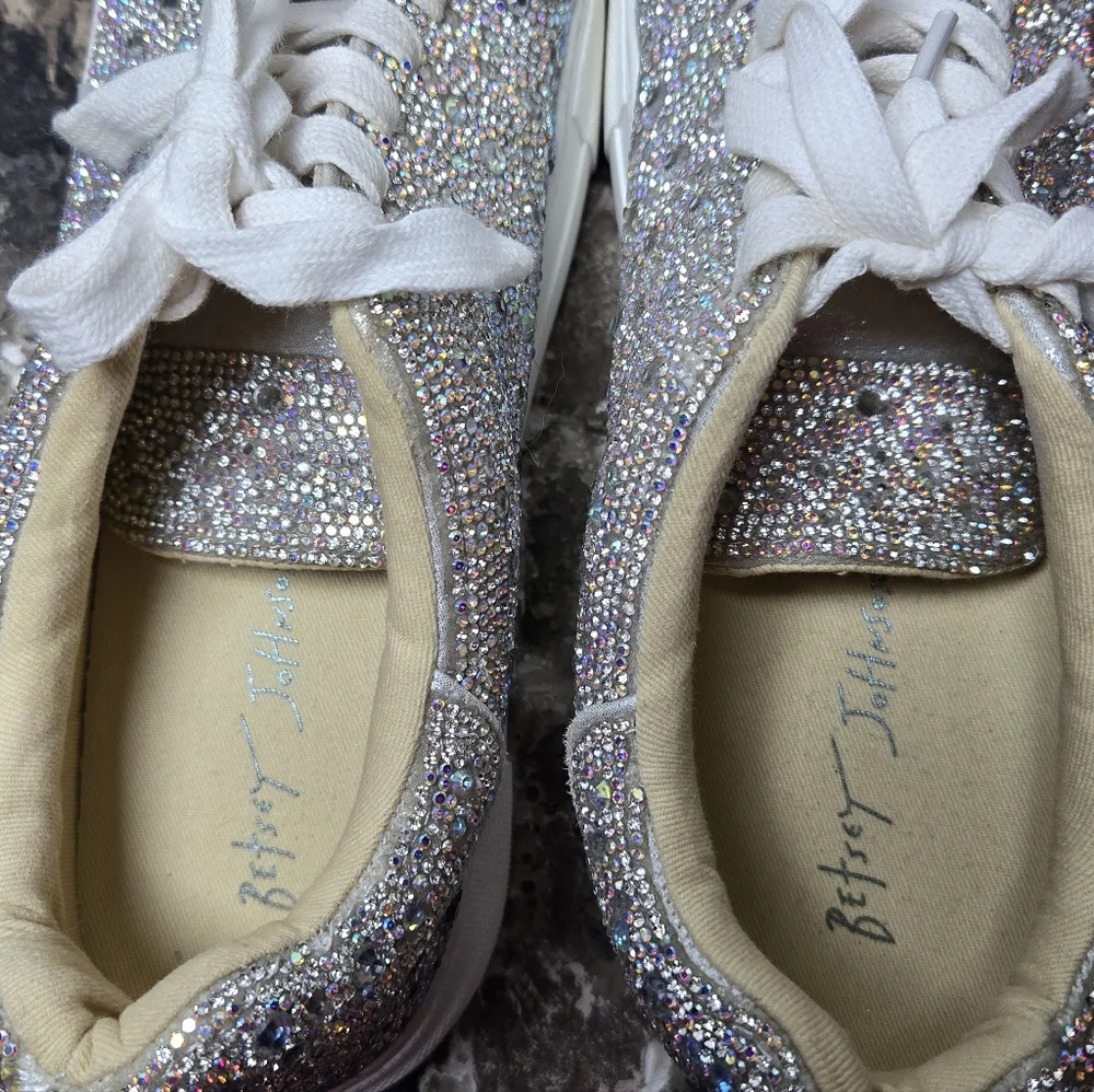 💎 Betsey Johnson Sidny Rhinestone Platform Sneakers Size 7 - Picture 8 of 12